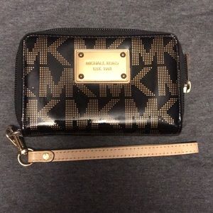 Michael Kors wallet/wristlet